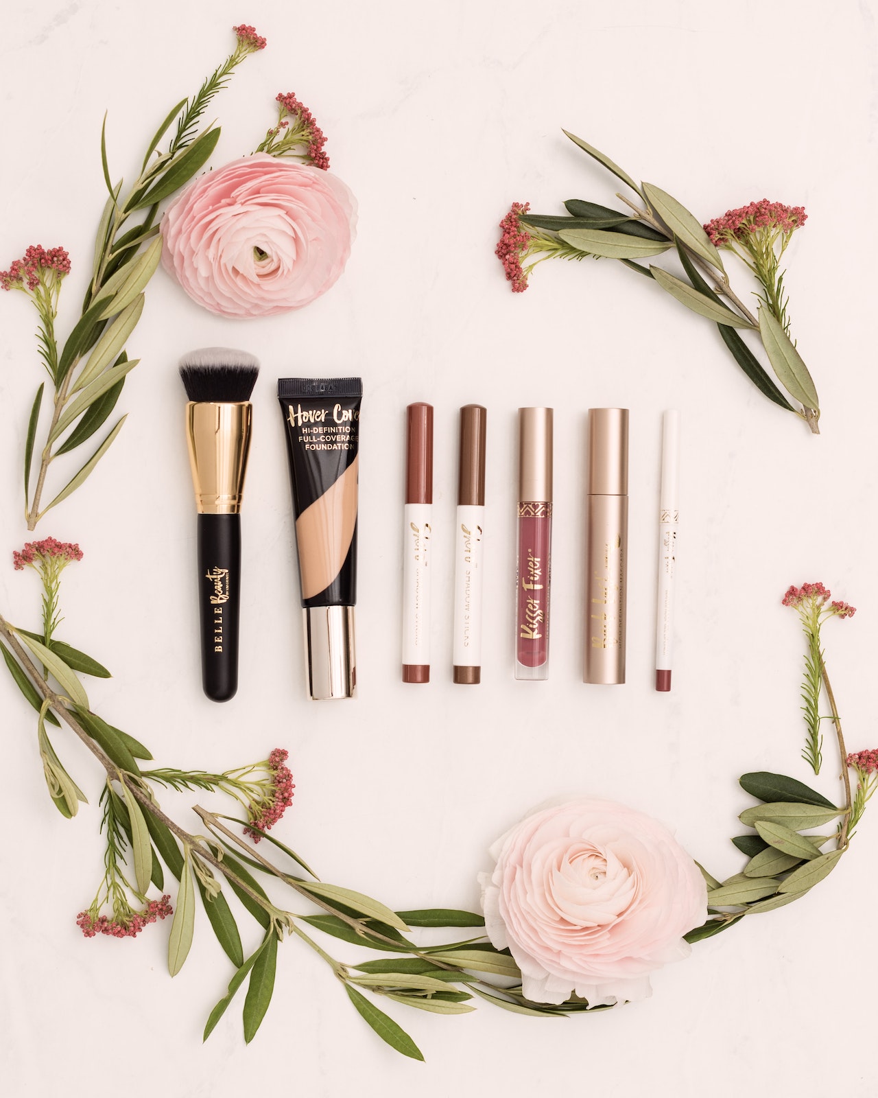Picture of cosmetics by Belle Beauty on Unsplash